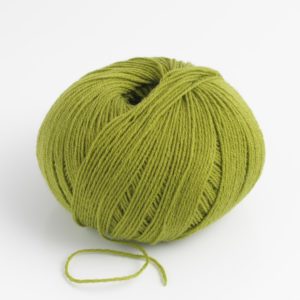 włóczka Lang Yarns Merino 400 Lace Color 058 odcienie szmaragdu i